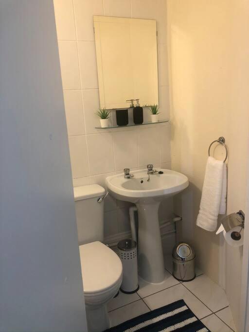 Marcela'S Place - Private Studio Near Heathrow West Drayton  Luaran gambar